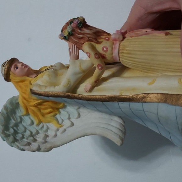 Angel's Touch Figurine by Seymour Mann,Multicolor,8 1/2 in.Hx5 1/4inW.has weight - Picture 5 of 9
